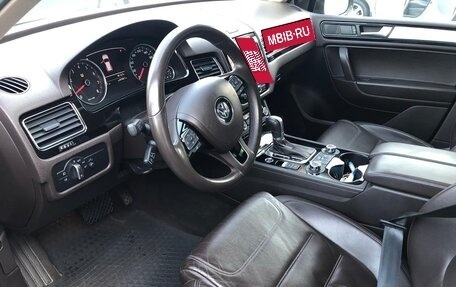 Volkswagen Touareg III, 2011 год, 3 050 000 рублей, 6 фотография