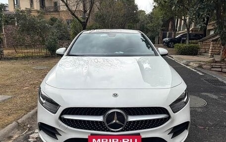 Mercedes-Benz A-Класс, 2022 год, 1 500 001 рублей, 2 фотография