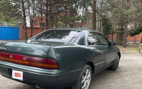 Toyota Crown, 1992 год, 550 000 рублей, 3 фотография