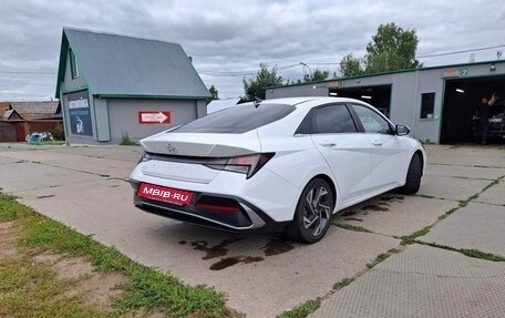 Hyundai Elantra, 2023 год, 1 810 000 рублей, 6 фотография