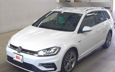 Volkswagen Golf VII, 2019 год, 1 800 000 рублей, 23 фотография
