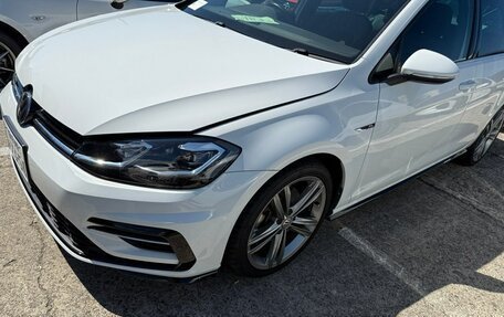 Volkswagen Golf VII, 2019 год, 1 800 000 рублей, 17 фотография