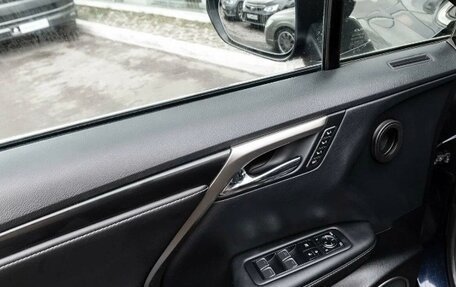 Lexus RX IV рестайлинг, 2018 год, 4 600 000 рублей, 13 фотография