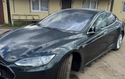 Tesla Model S I, 2013 год, 2 000 000 рублей, 1 фотография