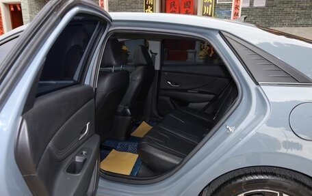 Hyundai Elantra, 2022 год, 1 237 000 рублей, 11 фотография