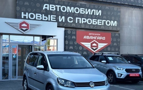 Volkswagen Touran III, 2011 год, 1 050 000 рублей, 1 фотография
