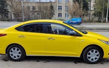 Hyundai Solaris II рестайлинг, 2017 год, 650 000 рублей, 6 фотография