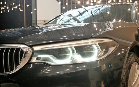 BMW 5 серия, 2018 год, 3 600 000 рублей, 2 фотография