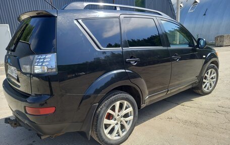 Mitsubishi Outlander III рестайлинг 3, 2008 год, 1 099 000 рублей, 4 фотография
