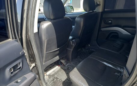 Mitsubishi Outlander III рестайлинг 3, 2008 год, 1 099 000 рублей, 13 фотография