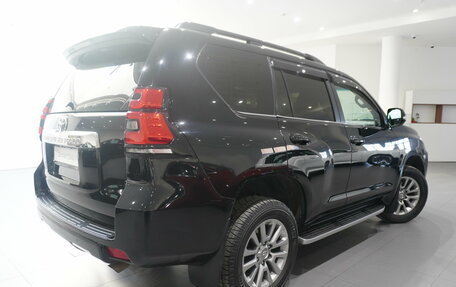 Toyota Land Cruiser Prado 150 рестайлинг 2, 2017 год, 4 898 000 рублей, 4 фотография