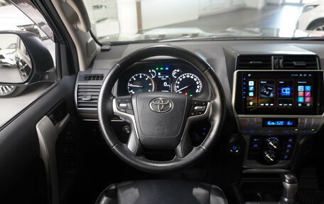 Toyota Land Cruiser Prado 150 рестайлинг 2, 2017 год, 4 898 000 рублей, 15 фотография
