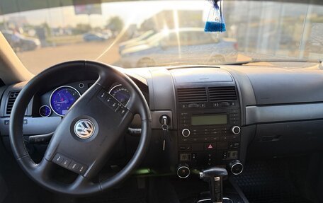 Volkswagen Touareg III, 2006 год, 629 000 рублей, 6 фотография
