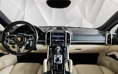 Porsche Cayenne III, 2017 год, 4 770 000 рублей, 14 фотография