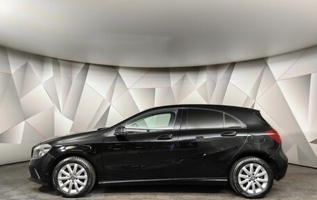 Mercedes-Benz A-Класс, 2016 год, 1 459 000 рублей, 5 фотография