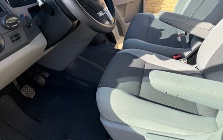 Volkswagen Transporter T5 рестайлинг, 2014 год, 1 888 000 рублей, 11 фотография