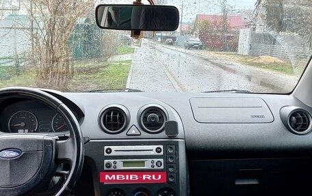 Ford Fiesta, 2004 год, 280 000 рублей, 2 фотография