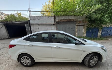 Hyundai Solaris II рестайлинг, 2016 год, 1 100 000 рублей, 3 фотография