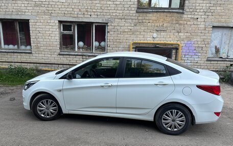 Hyundai Solaris II рестайлинг, 2016 год, 1 100 000 рублей, 2 фотография