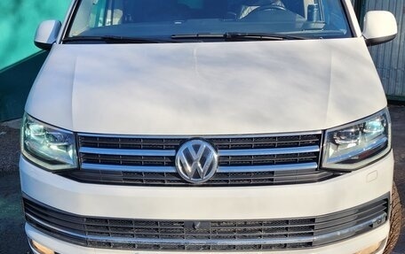 Volkswagen Caravelle T6 рестайлинг, 2018 год, 3 500 000 рублей, 1 фотография
