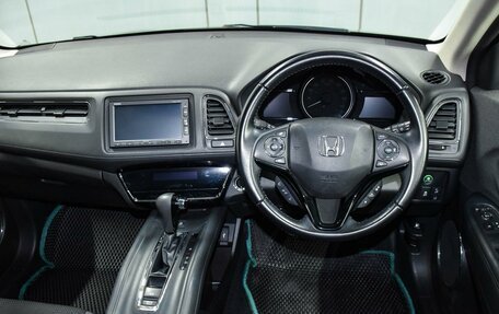 Honda Vezel, 2019 год, 1 999 000 рублей, 13 фотография