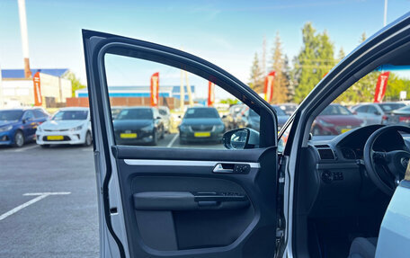 Volkswagen Touran III, 2011 год, 1 050 000 рублей, 10 фотография