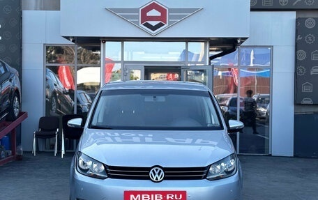 Volkswagen Touran III, 2011 год, 1 050 000 рублей, 2 фотография