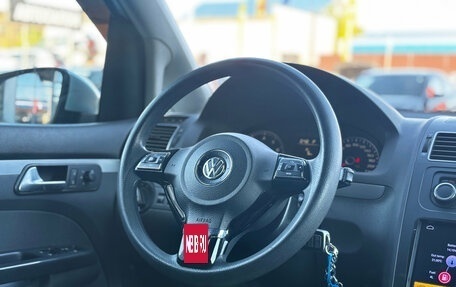 Volkswagen Touran III, 2011 год, 1 050 000 рублей, 17 фотография