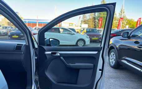 Volkswagen Touran III, 2011 год, 1 050 000 рублей, 30 фотография