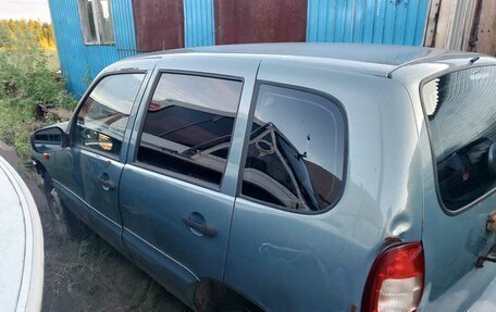Chevrolet Niva I рестайлинг, 2006 год, 80 000 рублей, 3 фотография