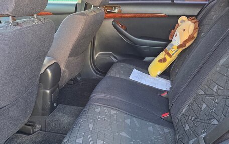 Toyota Avensis III рестайлинг, 2006 год, 790 000 рублей, 14 фотография