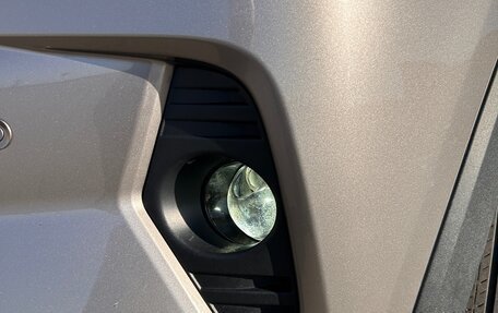 Toyota RAV4, 2021 год, 3 200 000 рублей, 4 фотография