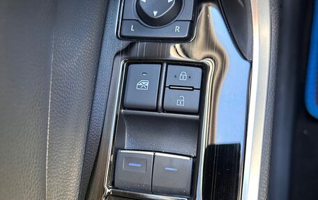 Toyota RAV4, 2021 год, 3 200 000 рублей, 11 фотография