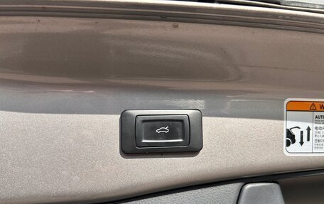 Toyota RAV4, 2021 год, 3 200 000 рублей, 23 фотография