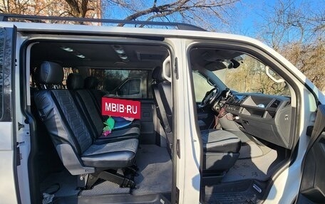 Volkswagen Caravelle T6 рестайлинг, 2018 год, 3 500 000 рублей, 8 фотография