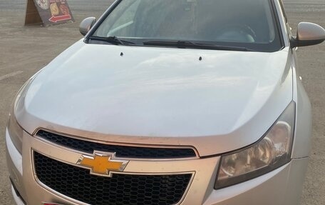 Chevrolet Cruze II, 2009 год, 460 000 рублей, 3 фотография