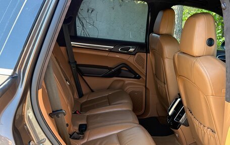 Porsche Cayenne III, 2011 год, 2 450 000 рублей, 23 фотография