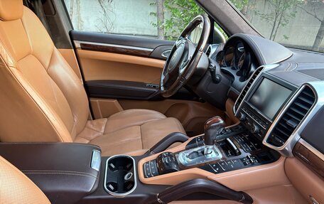 Porsche Cayenne III, 2011 год, 2 450 000 рублей, 26 фотография