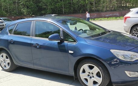 Opel Astra J, 2011 год, 680 000 рублей, 5 фотография