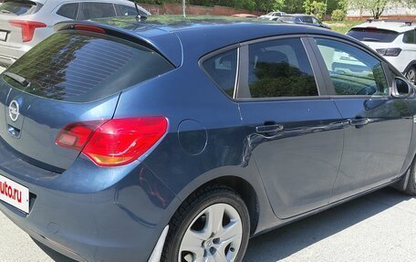 Opel Astra J, 2011 год, 680 000 рублей, 4 фотография