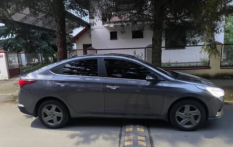 Hyundai Solaris II рестайлинг, 2021 год, 1 320 000 рублей, 4 фотография