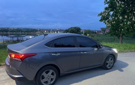 Hyundai Solaris II рестайлинг, 2021 год, 1 320 000 рублей, 12 фотография