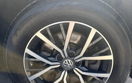 Volkswagen Tiguan II, 2019 год, 3 300 000 рублей, 7 фотография