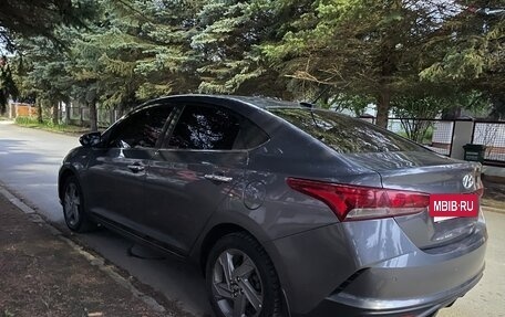 Hyundai Solaris II рестайлинг, 2021 год, 1 320 000 рублей, 11 фотография