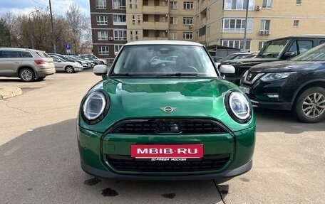 MINI Hatch, 2024 год, 3 800 000 рублей, 8 фотография