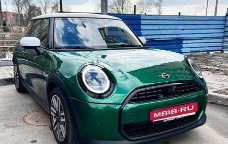 MINI Hatch, 2024 год, 3 800 000 рублей, 2 фотография