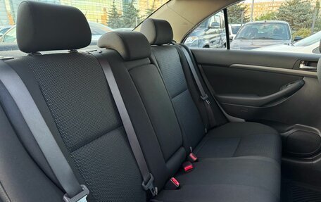Toyota Avensis III рестайлинг, 2007 год, 990 000 рублей, 22 фотография