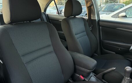 Toyota Avensis III рестайлинг, 2007 год, 990 000 рублей, 26 фотография