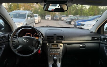 Toyota Avensis III рестайлинг, 2007 год, 990 000 рублей, 30 фотография