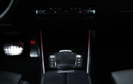 Mercedes-Benz GLB, 2021 год, 3 390 000 рублей, 14 фотография
